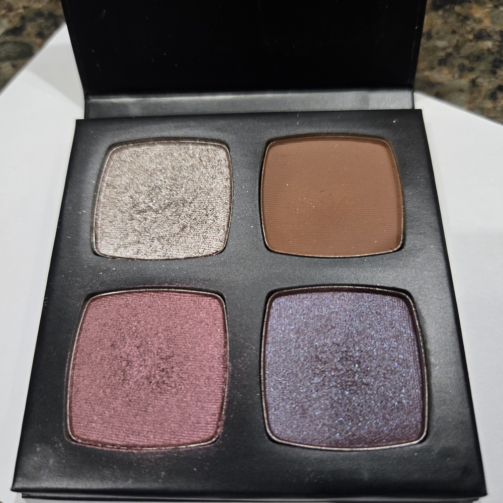 LIMELIFE 4 quad Eyeshadow - Picture 2 of 7
